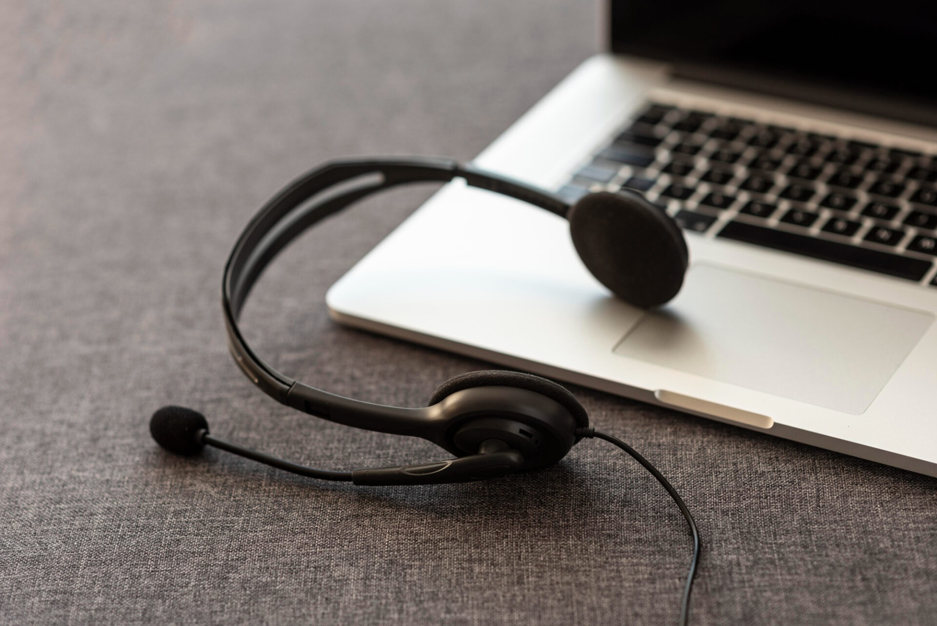 Casque audio et ordinateur portable